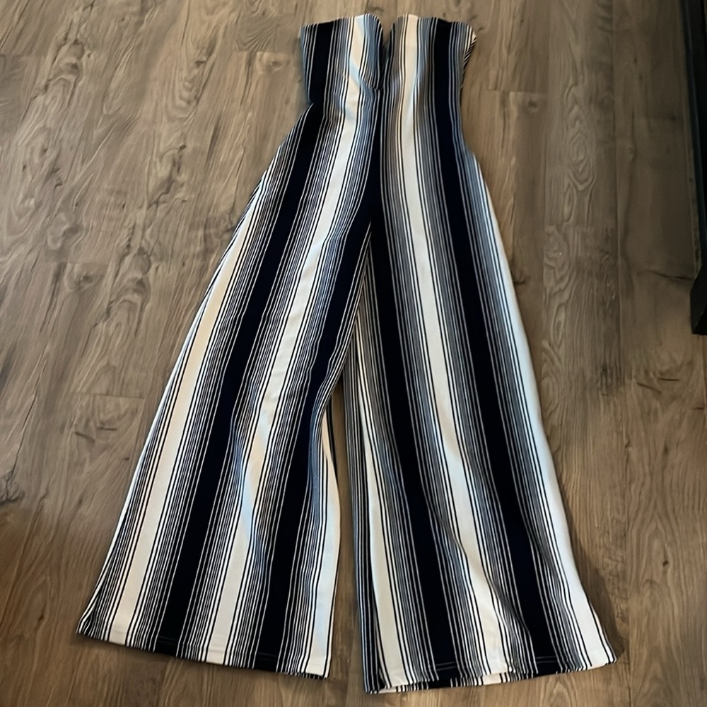 Audrey 3 Plus 1 Navy and White Plunge Romper 
Size: M